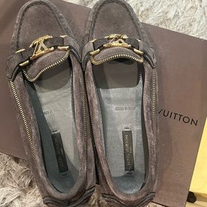 Louis Vuitton shoes dust bag and box